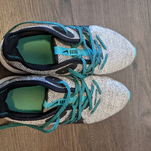 Nike Air Max shoes - Picture 4 of 5